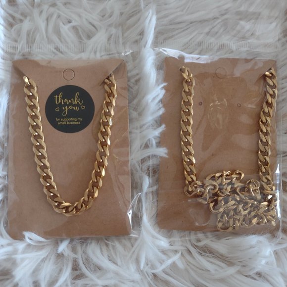 Stylish and Durable: 18K Gold PVD Plated Stainless Steel Necklace - Waterproof - Picture 1 of 4